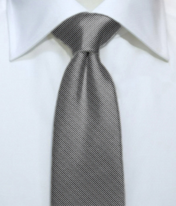 【国産】チャコールグレー ソリッド ネクタイ